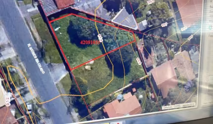 Terreno à venda na Rua Nunes Machado, 2443, Parolin, Curitiba por R$ 1.600.000