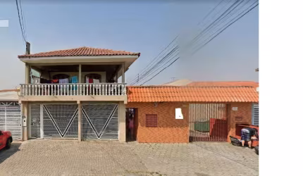 Casa com 3 quartos à venda na Rua Niterói, 376, Cajuru, Curitiba, 180 m2 por R$ 600.000