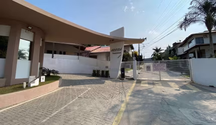 Casa à venda no bairro Ariribá - Balneário Camboriú/SC
