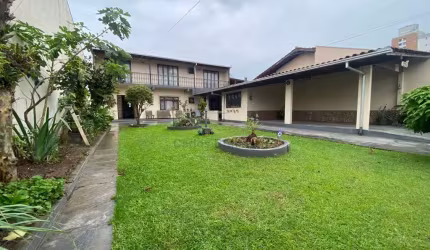 Casa / Sobrado a venda em ótima localização - São Judas - Itajaí SC