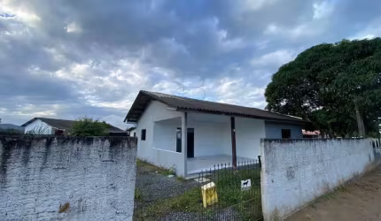 *Casa 2 quartos alvenaria para locação anual - Meia Praia - Navegantes - SC*