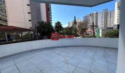 Apartamento com 3 quartos à venda na Praça Hercílio Luz, 917, Centro, Florianópolis por R$ 1.100.000