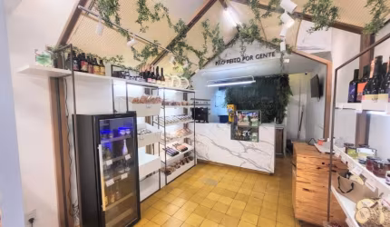 Localização espetacular - loja com 38m² + sobreloja - no centro de Juiz de Fora