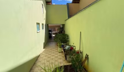 Casa 2 dormitorios 1 suites  para venda  em Sorocaba no bairro Jardim Leocádia