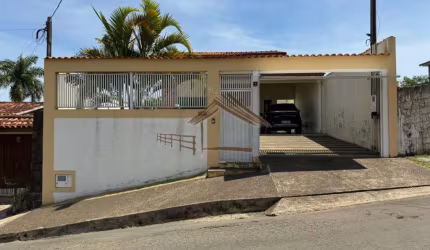 Casa para Venda em Porangaba, centro, 3 dormitórios, 3 suítes, 5 banheiros, 2 vagas