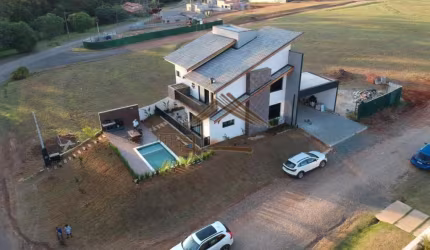 Casa em Condomínio para Venda em Porangaba, Ninho Verde 1, 3 dormitórios, 1 suíte, 4 banheiros, 6 vagas