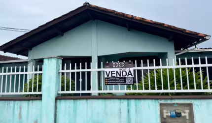 CASA NO ADHEMAR GARCIA