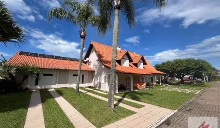 ESTA CASA CHARMOSA PODE SER SUA, SITUADA EM IMBE-RS, CONDOMINIO FECHADO!