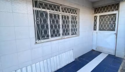 Casa para Venda em Duque de Caxias, Centro, 2 dormitórios, 1 banheiro