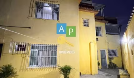Casa para Venda em Duque de Caxias, Engenho do Porto, 4 dormitórios, 1 suíte, 3 banheiros, 4 vagas
