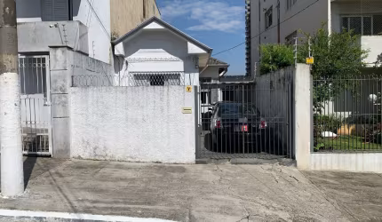 CASA TERREA E ACEITA PERMUTA!!!!