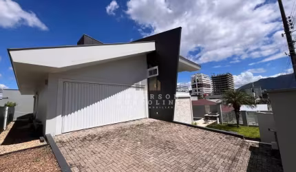 CASA ALTO PADRÃO