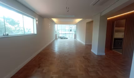 Lindo Apartamento  Reformado - 1 quadra da Av. paulista