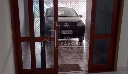 Vende se Casa térrea, com 2 quartos, terraço com churrasqueira, Jundiai-SP