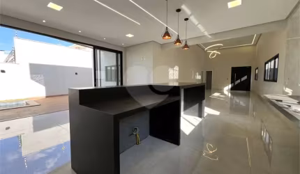 Casa com 3 quartos à venda em Anápolis City - GO