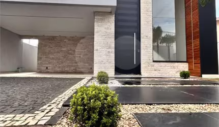 Casa térrea com 3 quartos à venda em Anápolis City - GO