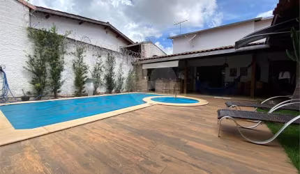 Casa com 4 quartos à venda em Jardim Europa - GO
