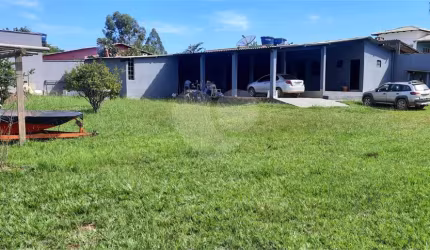 Condomínio com 4 quartos à venda em Centro - GO