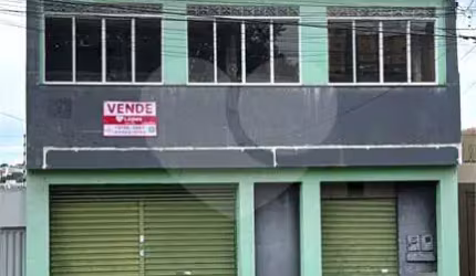 Sobrado à venda em Vila Santana - GO