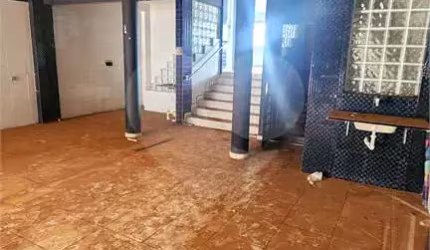 Sobrado à venda em Vila Santana - GO