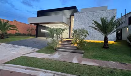 Condomínio com 4 quartos à venda em Condomínio Alphaville Anápolis - GO