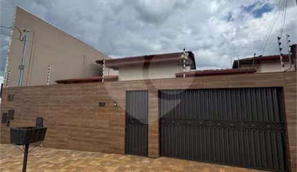 Casa com 3 quartos à venda em Boa Vista - GO