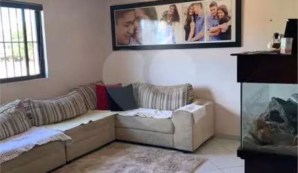 Apartamento com 3 quartos à venda em Setor Central - GO