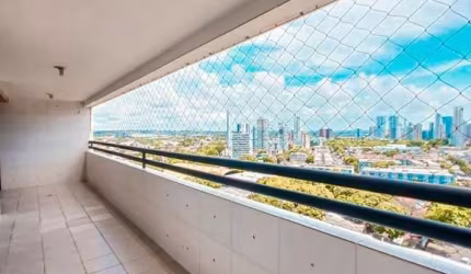 Duplex à venda com 3 quartos sendo 2 suite e varanda, 178,91m² por R$ 650.000,00