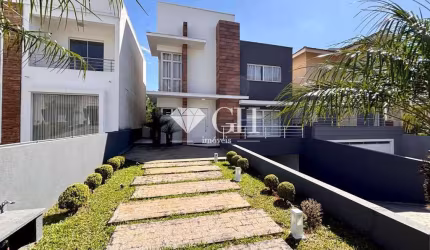 Casa com 3 quartos para alugar na Rua Doutor Leopoldo Guimarães da Cunha, Oficinas, Ponta Grossa, 323 m2 por R$ 9.000