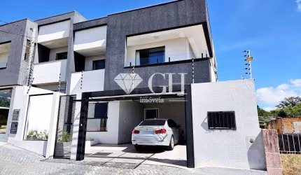 Sobrado com 3 quartos, Uvaranas - Ponta Grossa