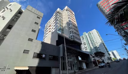 APARTAMENTO A VENDA EM ÓTIMA LOCALIZAÇÃO - COM 03 SUÍTES