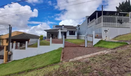 Casa com 3 dormitórios, BAIRRO AMADORI, PATO BRANCO - PR