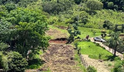 LOTE  AVENDA - LOCALIZADO NO ALAGADO DE MANGUEIRINHA - 1.224,76 M