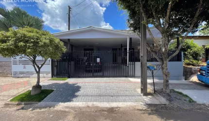 CASA A VENDA NO BAIRRO ALVORADA - PATO BRANCO - 03 QUARTOS