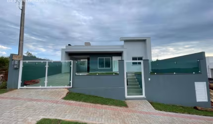 CASA A VENDA NO BAIRRO FRARON - 01 SUITE   02 QUARTOS -