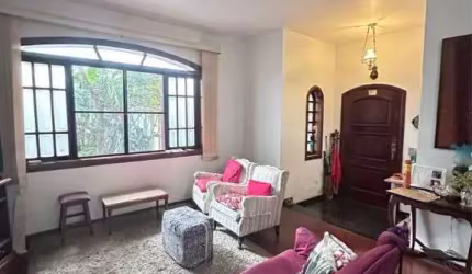 Casa com 6 dormitórios à venda, 330 m² por R$ 2.000.000,00 - Vila Oliveira - Mogi das Cruzes/SP