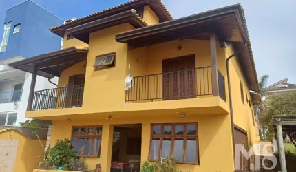 Casa com 3 dormitórios à venda, 282 m² por R$ 1.690.000 - Parque Residencial Itapeti - Mogi das Cruzes/SP