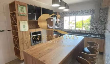 Casa para Locação em Arujá, Jardim Rincão, 3 dormitórios, 3 suítes, 4 banheiros, 2 vagas