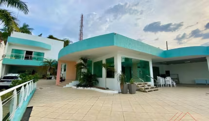 Luxuosa Casa com 5 suítes disponível pra venda e locação no Conj. Jardim Itaóca, 700 m² - Parque 10 de Novembro - Manaus/AM