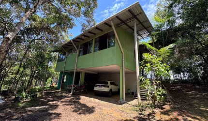 Casa com 3 dormitórios à venda, 200 m² por R$ 880.000,00 - Centro - Novo Airão/AM