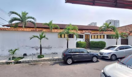 Linda Casa com 3 dormitórios à venda, 250 m² por R$ 620.000 - Aleixo - Manaus/AM