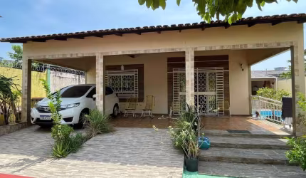 Casa com 3 suítes, 1000 m² - venda por R$ 700.000  - Petrópolis - Manaus/AM