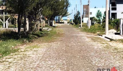 Terreno à venda, 375 m² por R$ 225.000,00 - Bellatorres - Passo de Torres/SC