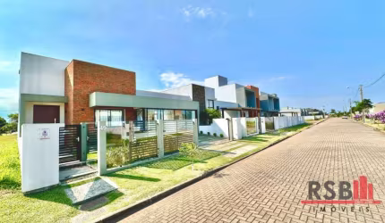 Casa com 3 dormitórios à venda, 119 m² por R$ 790.000,00 - Bosque das Figueiras - Passo de Torres/SC