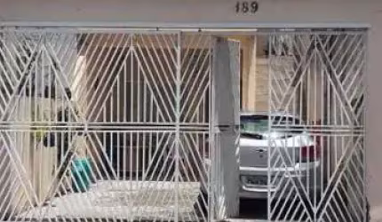 Sobrado para Venda em Itaquaquecetuba, Jardim Moraes, 4 dormitórios, 3 banheiros, 2 vagas