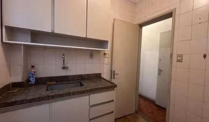 Apartamento a venda na quadra da praia 01 dormitório