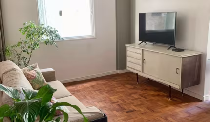 Apartamento 01 dormitório na quadra da praia Boqueirão em Santos