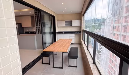Apartamento 2 quartos 1 suíte próximo à praia do José Menino