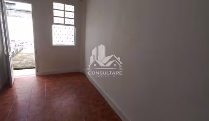 Casa fundos com 1 quarto, Vila Mathias, Cod: 26763