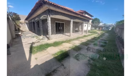 Casas 3 e 4 Quartos para Venda em Tanguá, Bandeirantes, 4 dormitórios, 2 suítes, 4 banheiros, 4 vagas
